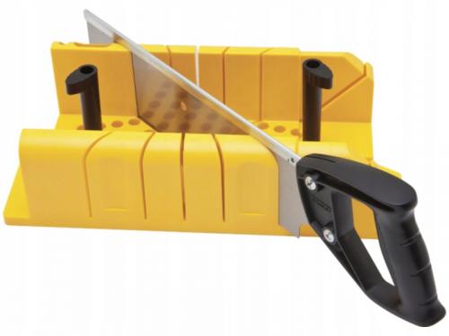 Как правильно сделать стыки потолочного плинтуса. Как правильно вырезать и состыковать плинтус в углах