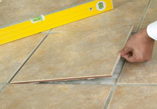 Жидкие гвозди на шпаклевку. Можно ли приклеивать плитку на жидкие гвозди