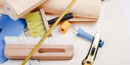 Надо ли отрывать плинтуса при поклейке обоев. Особенности проведения демонтажных работ 14 Надо ли отрывать плинтуса при поклейке обоев. Особенности проведения демонтажных работ 14