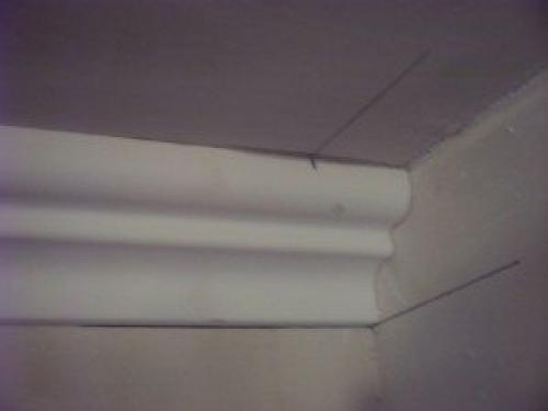 Как клеить багеты. Правила нарезки и стыковки