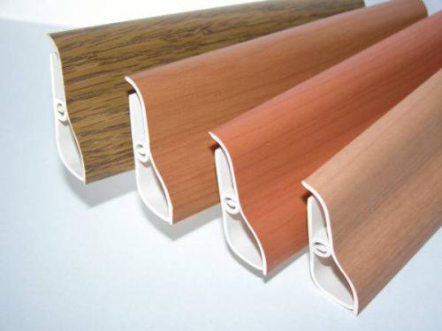 Чем шпаклевать полистирольные плинтуса. Монтаж