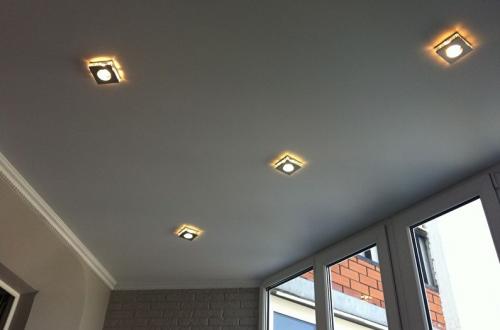 Натяжные потолки для маленького зала. Натяжные потолки для гостиной: особенности 01 Натяжные потолки для маленького зала. Натяжные потолки для гостиной: особенности 01