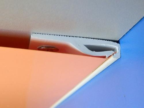 Минимальный отступ для натяжного потолка. Особенности монтажа одноуровневого потолка