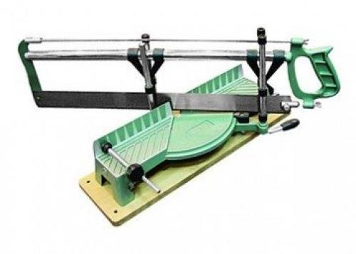 Клей для плинтусов потолочных. Каким клеем клеить потолочный плинтус: виды и технология