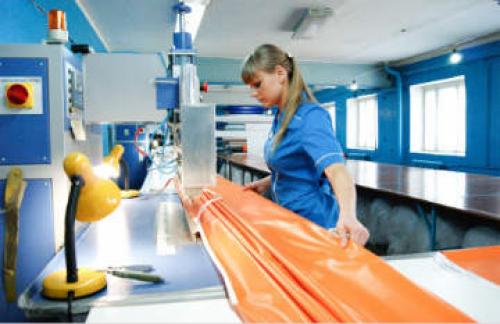 Из какого материала сделан натяжной потолок. История натяжных потолков 08 Из какого материала сделан натяжной потолок. История натяжных потолков 08