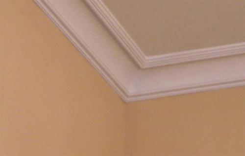 Как шпаклевать потолочный плинтус. Полимерные смеси 01 Как шпаклевать потолочный плинтус. Полимерные смеси 01