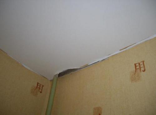 Некачественно натянули потолок. Некачественные натяжные потолки – почему стоит отказаться от покупки?