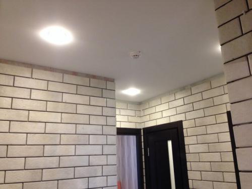 Jak si objednat správné plátno pro napínací strop. Výpočet napínací stropní tkaniny: plocha a cena