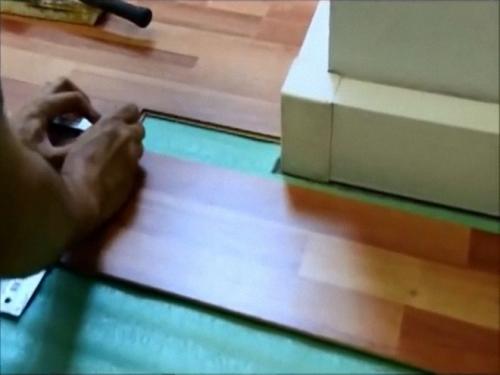 Что сначала двери или ламинат. Что следует установить в первую очередь — двери или все же ламинат?