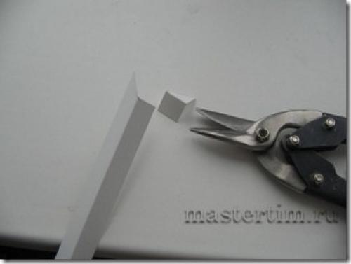 Заделка стыков потолочного плинтуса. Особенности процесса монтажа потолочных плинтусов 20