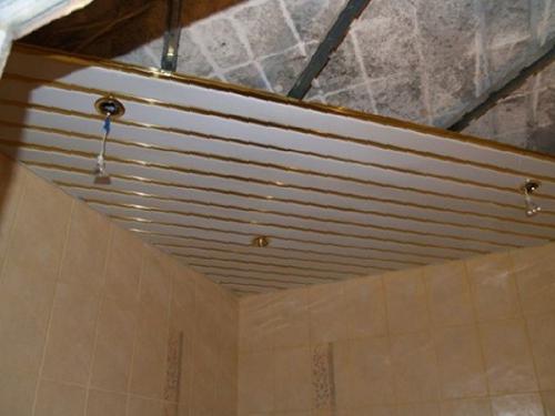 Какие лучше сделать потолки в квартире. Какие бывают потолки: лучший потолок для дома и квартиры, виды, сравнительные характеристики, цены 08 Какие лучше сделать потолки в квартире. Какие бывают потолки: лучший потолок для дома и квартиры, виды, сравнительные характеристики, цены 08