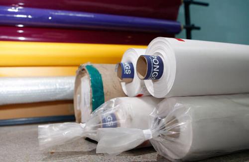 Виды натяжных потолков с их плюсами и минусами. Плюсы натяжного потолка 08