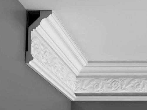 Как клеить плинтуса из пенопласта на натяжной потолок. Виды плинтусов 15