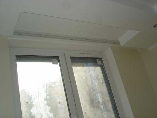 Окна упираются в потолок. Окно до потолка, как сделать натяжной потолок