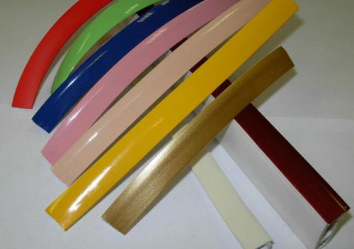 Как приклеить потолочный плинтус к натяжному потолку. Нюансы установки плинтусов 13 Как приклеить потолочный плинтус к натяжному потолку. Нюансы установки плинтусов 13