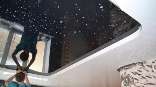 Натяжной потолок своими руками без пушки. Как установить натяжные потолки без нагрева своими руками?