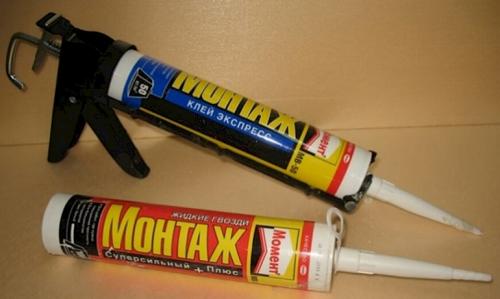 Как клеить потолочный плинтус своими руками. Какой клей лучше 01