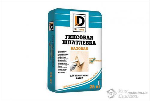 Как приклеить багет к потолку в углах. Закрепление потолочного плинтуса 08