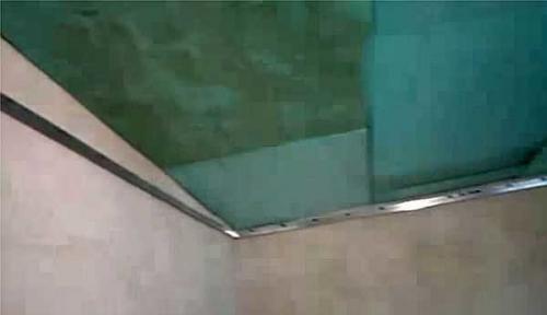 Что нужно для натяжного потолка. Куда и на какой высоте крепится