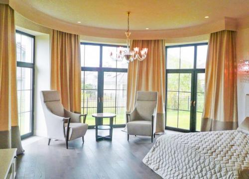 Багет и карниз разница. Багет: описание и назначение