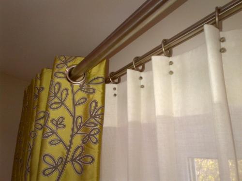 Карниз для штор двухрядный. Двухрядный карниз: как сделать правильный выбор. 117 фото лучших идей для современного дизайна