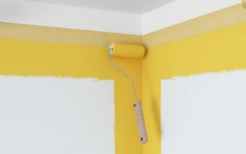 Что можно поклеить вместо багетов. Какую альтернативу можно подобрать на замену потолочным плинтусам