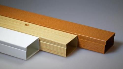 Что можно поклеить вместо багетов. Какую альтернативу можно подобрать на замену потолочным плинтусам