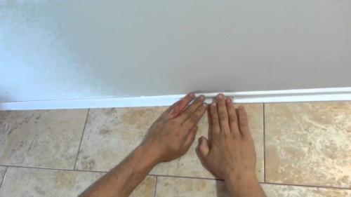 Как клеить багеты на обои. Обои или багет: что клеить в первую очередь