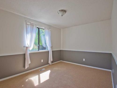 Молдинги на стене с обоями. Молдинги для стен: лучшие идеи оформления в дизайне. 100 фото-идей и варианты декора