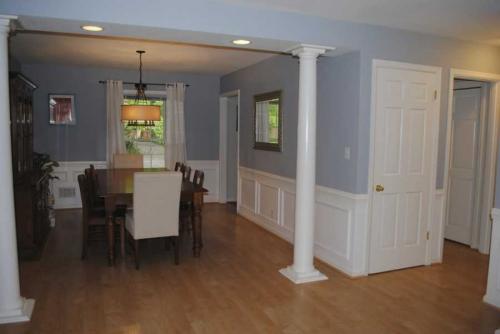 Молдинги на стене с обоями. Молдинги для стен: лучшие идеи оформления в дизайне. 100 фото-идей и варианты декора