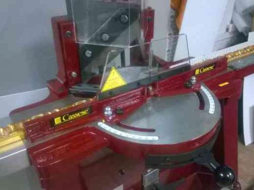 Стусло для Плинтуса, как пользоваться. Общие сведения о инструменте