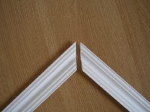 Как стыковать потолочный плинтус. Виды углов 15