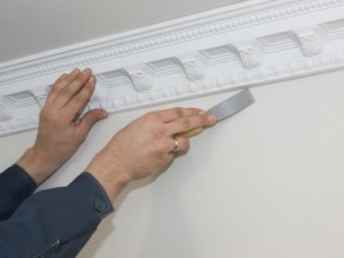 Как соединить углы потолочного плинтуса. Как сделать угол потолочного плинтуса без стусла 12 Как соединить углы потолочного плинтуса. Как сделать угол потолочного плинтуса без стусла 12