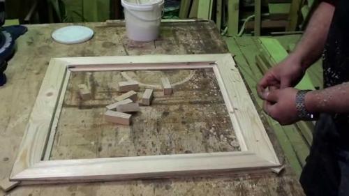 Багет для картин. Рамки из дерева