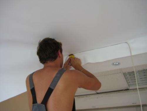 Разделительный багет для натяжных потолков. Классификация профилей для крепления натяжных потолков