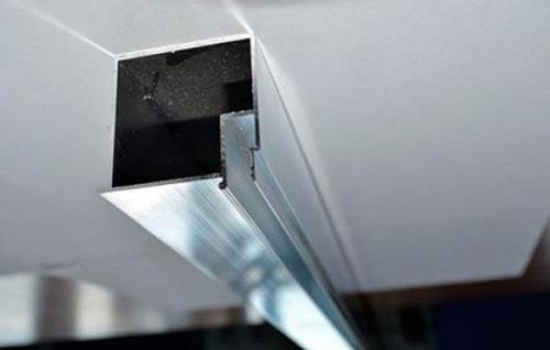 Какой багет лучше для натяжных потолков. Алюминиевый багет для натяжных потолков: цены и виды