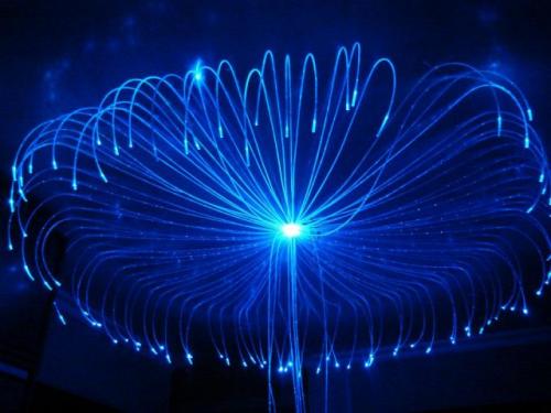 Минимальная высота натяжного потолка. На сколько опускается натяжной потолок при установке