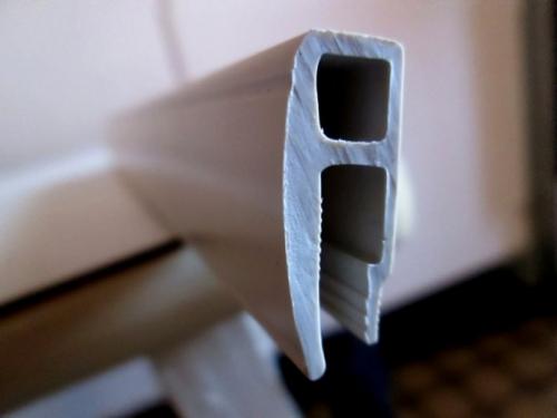 Разделительный профиль для натяжных потолков. Виды потолочных профилей для натяжных потолков