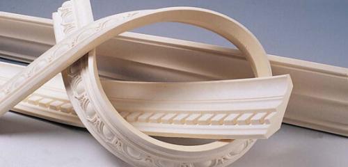 Потолочный плинтус для круглых углов. Плинтус на круглый потолок